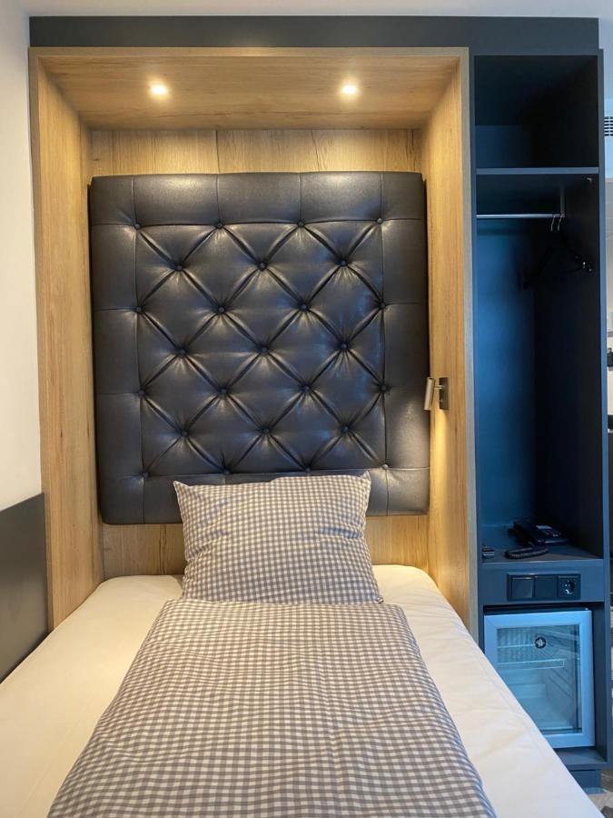 Single Room,1142370169:JPEG